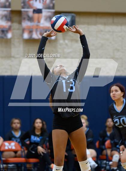 Thumbnail 1 in Harlan vs Lee (NEISD Volleyball Tournament) photogallery.