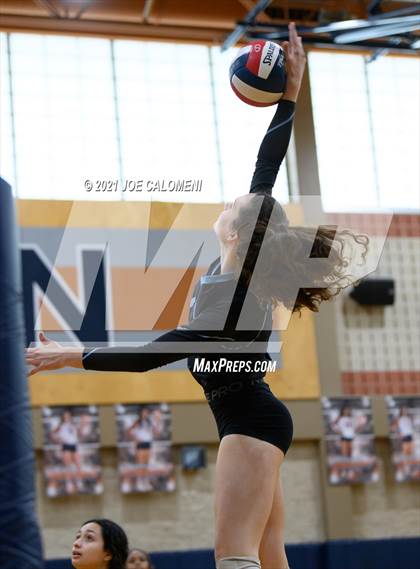 Thumbnail 3 in Harlan vs Lee (NEISD Volleyball Tournament) photogallery.