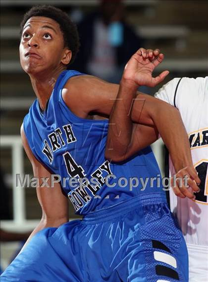 Thumbnail 2 in Fort Bend Marshall vs. North Crowley (McDonald's Texas Invitational) photogallery.