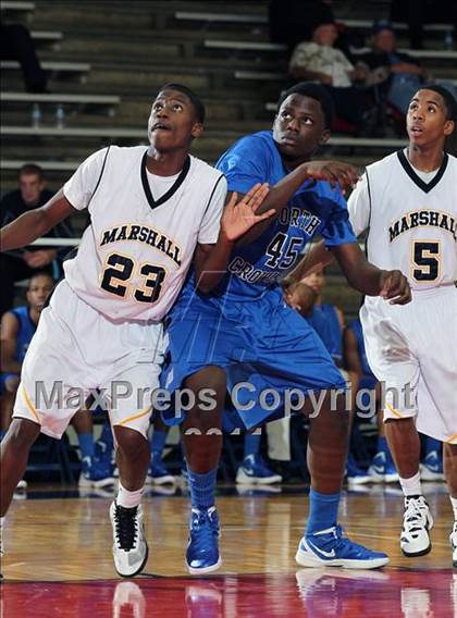 Thumbnail 1 in Fort Bend Marshall vs. North Crowley (McDonald's Texas Invitational) photogallery.