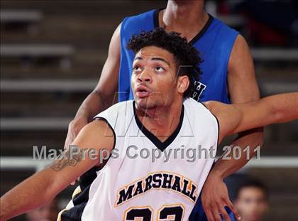 Thumbnail 3 in Fort Bend Marshall vs. North Crowley (McDonald's Texas Invitational) photogallery.