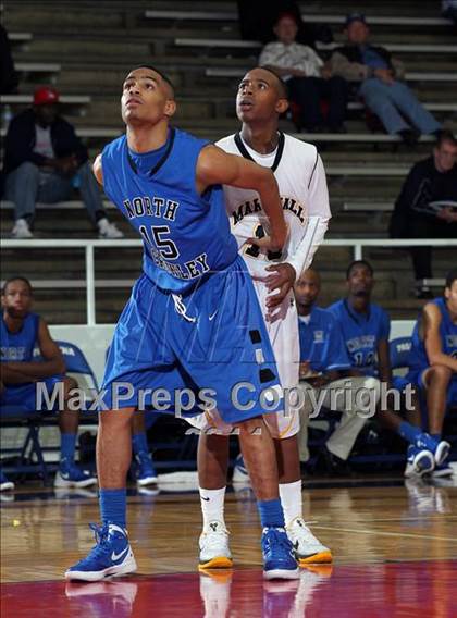 Thumbnail 2 in Fort Bend Marshall vs. North Crowley (McDonald's Texas Invitational) photogallery.