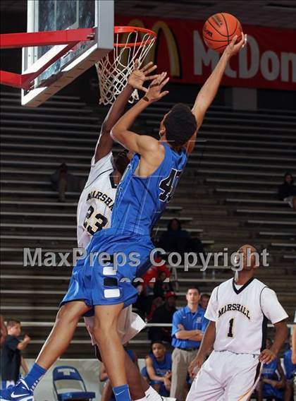 Thumbnail 3 in Fort Bend Marshall vs. North Crowley (McDonald's Texas Invitational) photogallery.
