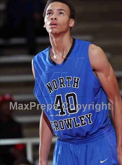 Thumbnail 2 in Fort Bend Marshall vs. North Crowley (McDonald's Texas Invitational) photogallery.