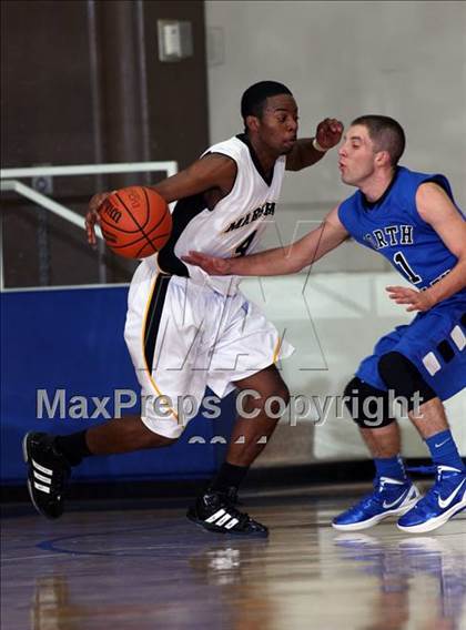 Thumbnail 3 in Fort Bend Marshall vs. North Crowley (McDonald's Texas Invitational) photogallery.