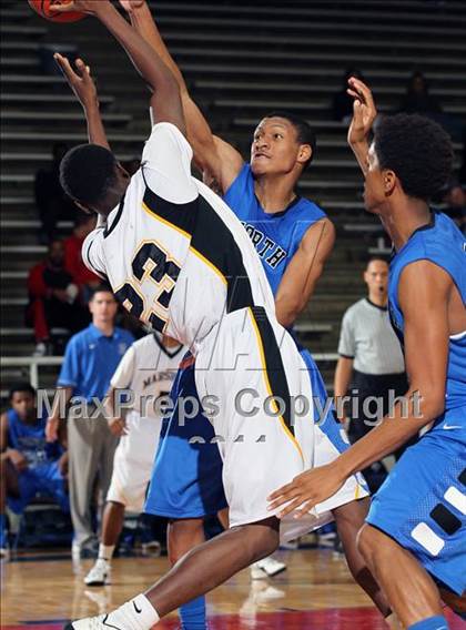 Thumbnail 3 in Fort Bend Marshall vs. North Crowley (McDonald's Texas Invitational) photogallery.