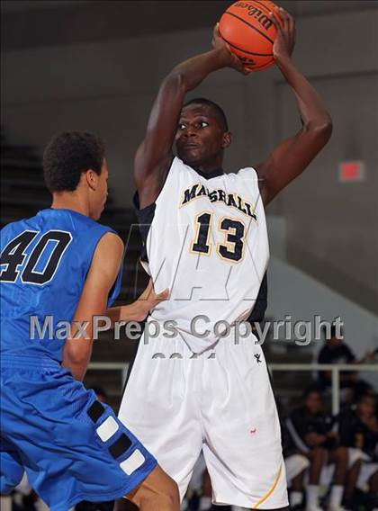 Thumbnail 3 in Fort Bend Marshall vs. North Crowley (McDonald's Texas Invitational) photogallery.