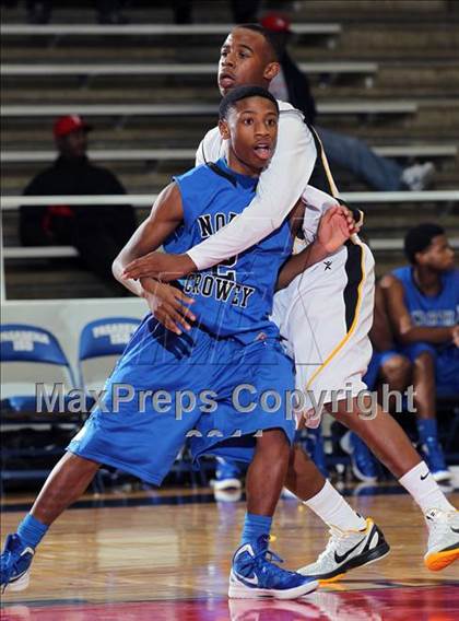 Thumbnail 2 in Fort Bend Marshall vs. North Crowley (McDonald's Texas Invitational) photogallery.