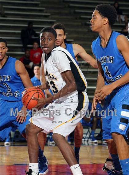 Thumbnail 2 in Fort Bend Marshall vs. North Crowley (McDonald's Texas Invitational) photogallery.