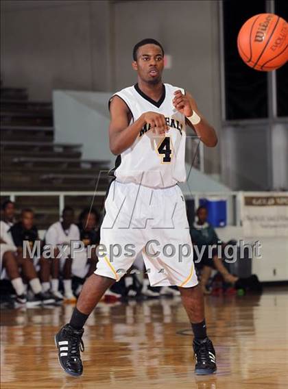 Thumbnail 2 in Fort Bend Marshall vs. North Crowley (McDonald's Texas Invitational) photogallery.
