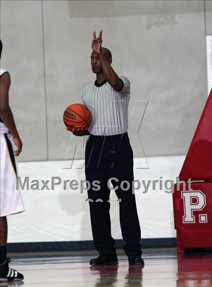 Thumbnail 3 in Fort Bend Marshall vs. North Crowley (McDonald's Texas Invitational) photogallery.