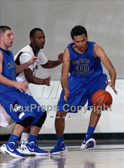 Thumbnail 3 in Fort Bend Marshall vs. North Crowley (McDonald's Texas Invitational) photogallery.
