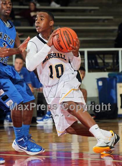 Thumbnail 1 in Fort Bend Marshall vs. North Crowley (McDonald's Texas Invitational) photogallery.
