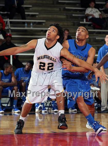 Thumbnail 3 in Fort Bend Marshall vs. North Crowley (McDonald's Texas Invitational) photogallery.