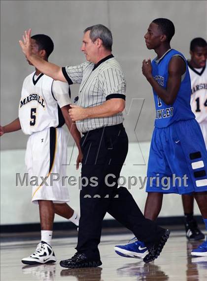 Thumbnail 2 in Fort Bend Marshall vs. North Crowley (McDonald's Texas Invitational) photogallery.