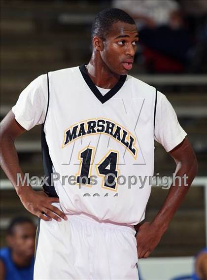 Thumbnail 3 in Fort Bend Marshall vs. North Crowley (McDonald's Texas Invitational) photogallery.