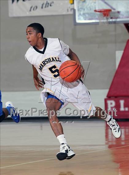 Thumbnail 1 in Fort Bend Marshall vs. North Crowley (McDonald's Texas Invitational) photogallery.