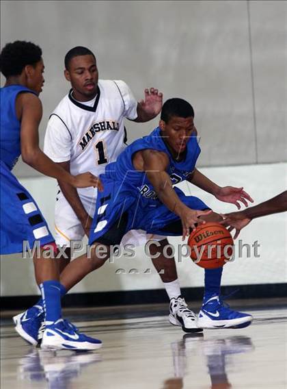 Thumbnail 3 in Fort Bend Marshall vs. North Crowley (McDonald's Texas Invitational) photogallery.