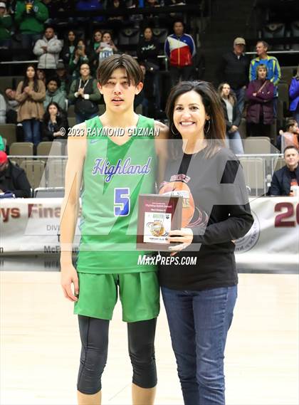 Thumbnail 3 in Highland vs. Taft (CIF CS Division VI Championship) photogallery.