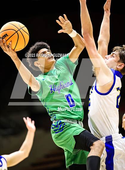 Thumbnail 2 in Highland vs. Taft (CIF CS Division VI Championship) photogallery.