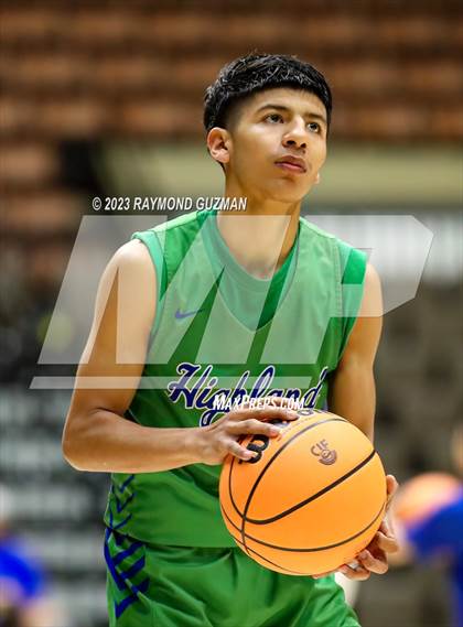 Thumbnail 1 in Highland vs. Taft (CIF CS Division VI Championship) photogallery.