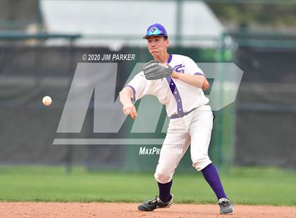 Thumbnail 2 in College Station vs. Rouse (LISD Tournament) photogallery.