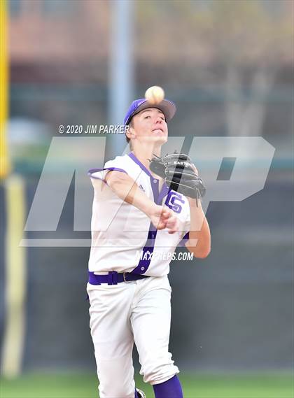Thumbnail 2 in College Station vs. Rouse (LISD Tournament) photogallery.
