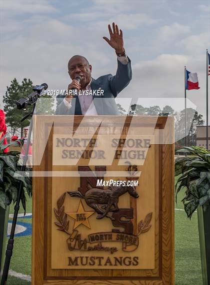 Thumbnail 1 in North Shore (MaxPreps Tour of Champions) photogallery.