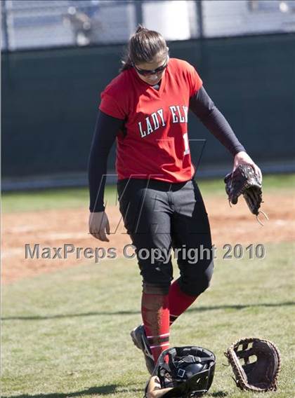 Thumbnail 2 in Burleson vs. Crowley (Mansfield ISD Varsity Softball Tournament) photogallery.