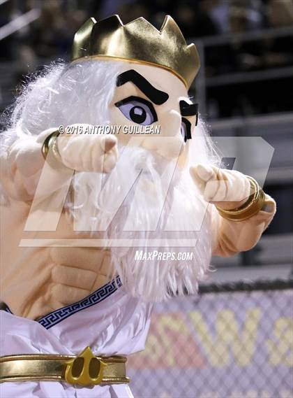 Thumbnail 3 in Trabuco Hills vs. Corona del Mar photogallery.