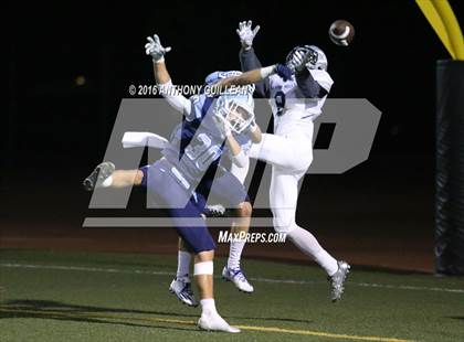 Thumbnail 3 in Trabuco Hills vs. Corona del Mar photogallery.