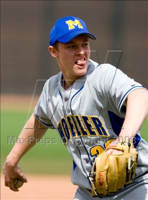 Thumbnail 3 in Archbishop Moeller @ Elder photogallery.