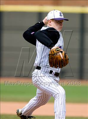 Thumbnail 3 in Archbishop Moeller @ Elder photogallery.
