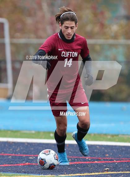Thumbnail 2 in Hunterdon Central vs. Clifton (NJSIAA Group 4 Final) photogallery.