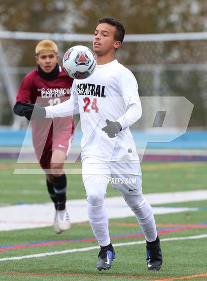 Thumbnail 1 in Hunterdon Central vs. Clifton (NJSIAA Group 4 Final) photogallery.