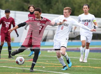 Thumbnail 1 in Hunterdon Central vs. Clifton (NJSIAA Group 4 Final) photogallery.