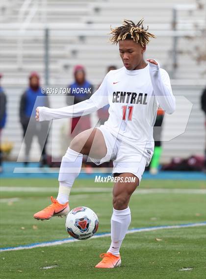 Thumbnail 2 in Hunterdon Central vs. Clifton (NJSIAA Group 4 Final) photogallery.