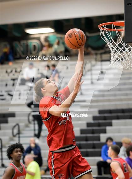 Thumbnail 2 in Harvard-Westlake vs. Gonzaga (Hoophall West - Nike TOC) photogallery.