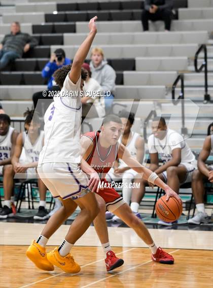 Thumbnail 2 in Harvard-Westlake vs. Gonzaga (Hoophall West - Nike TOC) photogallery.