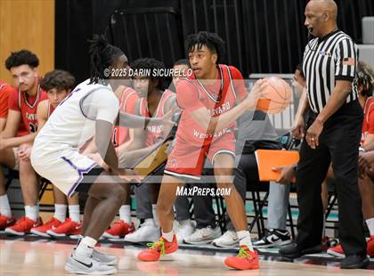Thumbnail 2 in Harvard-Westlake vs. Gonzaga (Hoophall West - Nike TOC) photogallery.