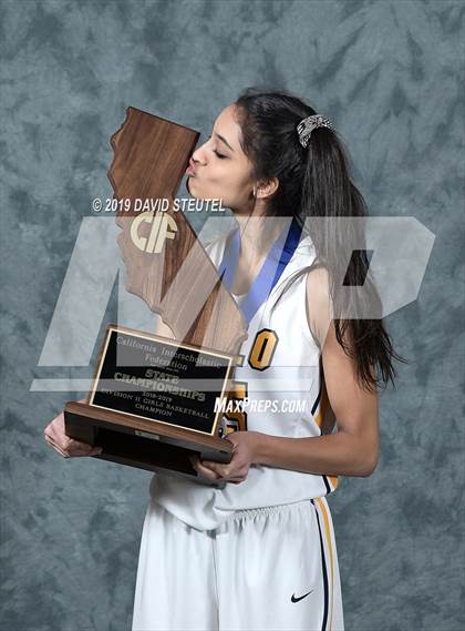 Thumbnail 3 in Menlo School (CIF State D2 Award Photos) photogallery.