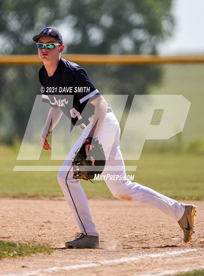Thumbnail 1 in Iowa Falls-Alden vs Hudson (Hudson Invitational) photogallery.