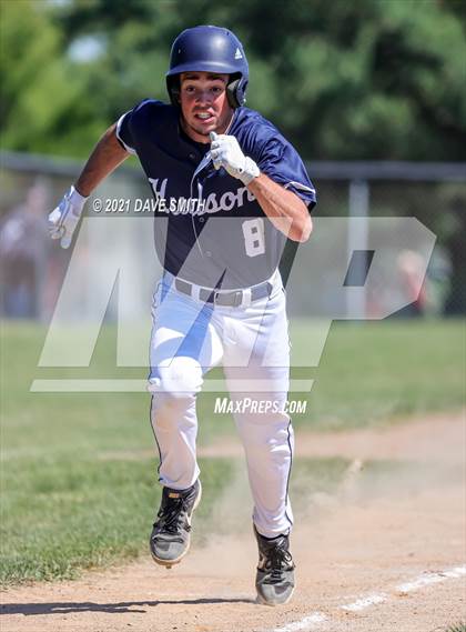 Thumbnail 2 in Iowa Falls-Alden vs Hudson (Hudson Invitational) photogallery.