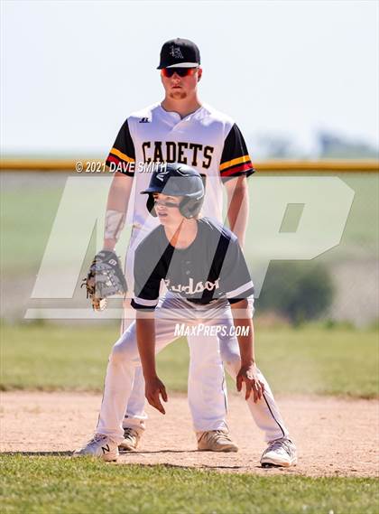 Thumbnail 1 in Iowa Falls-Alden vs Hudson (Hudson Invitational) photogallery.