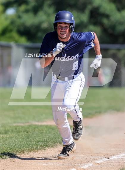 Thumbnail 3 in Iowa Falls-Alden vs Hudson (Hudson Invitational) photogallery.