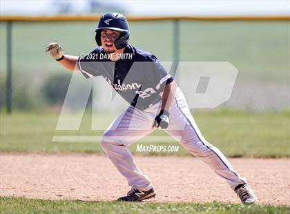 Thumbnail 3 in Iowa Falls-Alden vs Hudson (Hudson Invitational) photogallery.