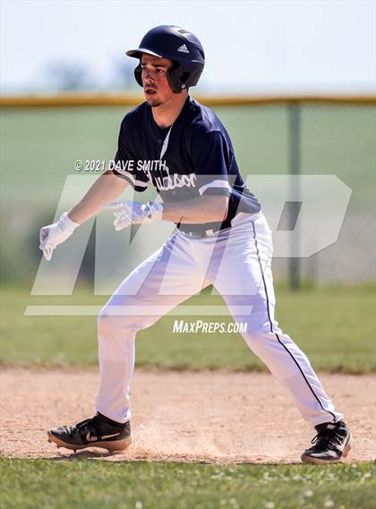 Thumbnail 1 in Iowa Falls-Alden vs Hudson (Hudson Invitational) photogallery.