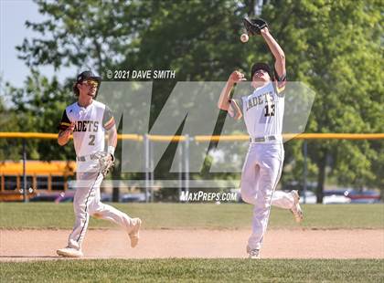Thumbnail 1 in Iowa Falls-Alden vs Hudson (Hudson Invitational) photogallery.