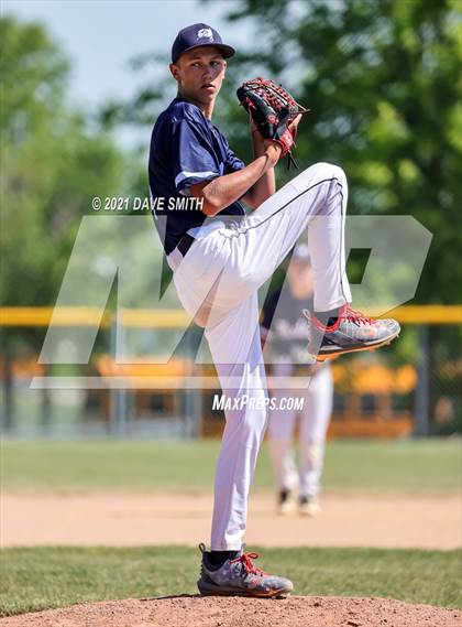 Thumbnail 3 in Iowa Falls-Alden vs Hudson (Hudson Invitational) photogallery.