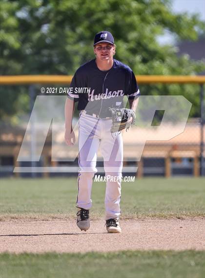 Thumbnail 1 in Iowa Falls-Alden vs Hudson (Hudson Invitational) photogallery.